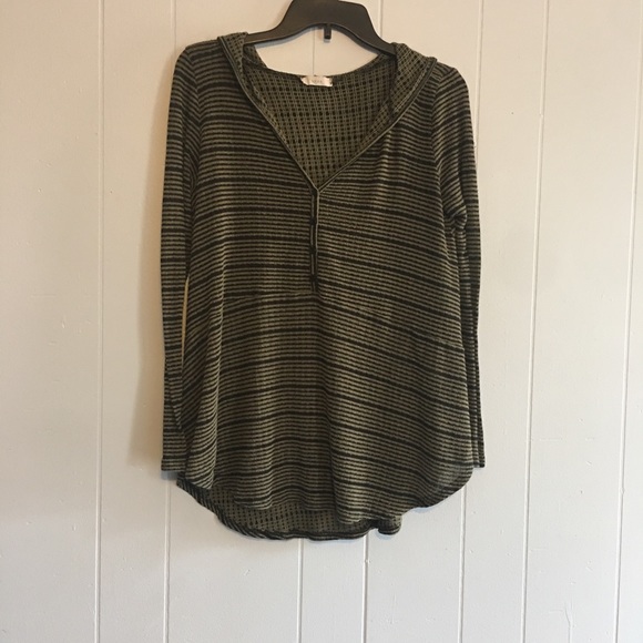 Lush Tops - Lush Lightweight Hooded Shirt